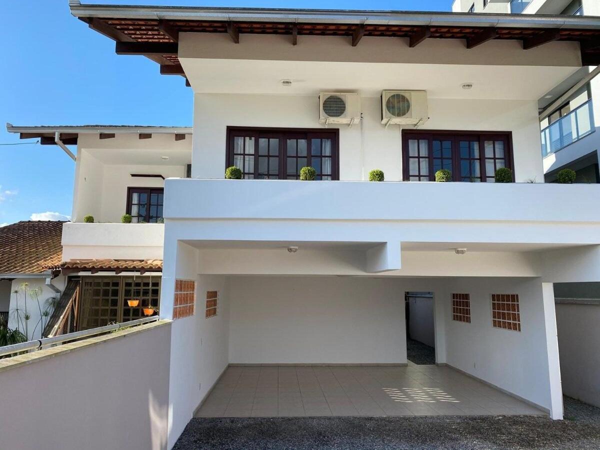 Casa Confortável Joinville Exterior foto